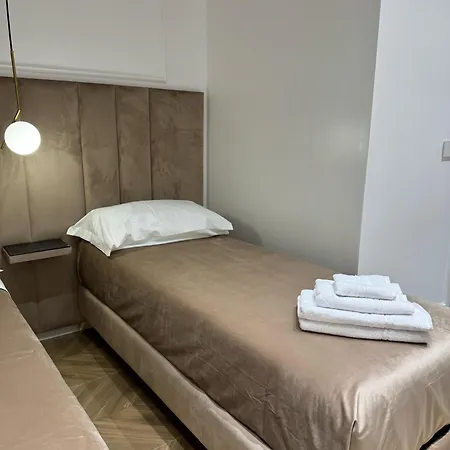 Maison Cairoli Neapol